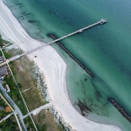 Ferienhaussiedlung Strandperlen Weidenhof 8d * Вустров